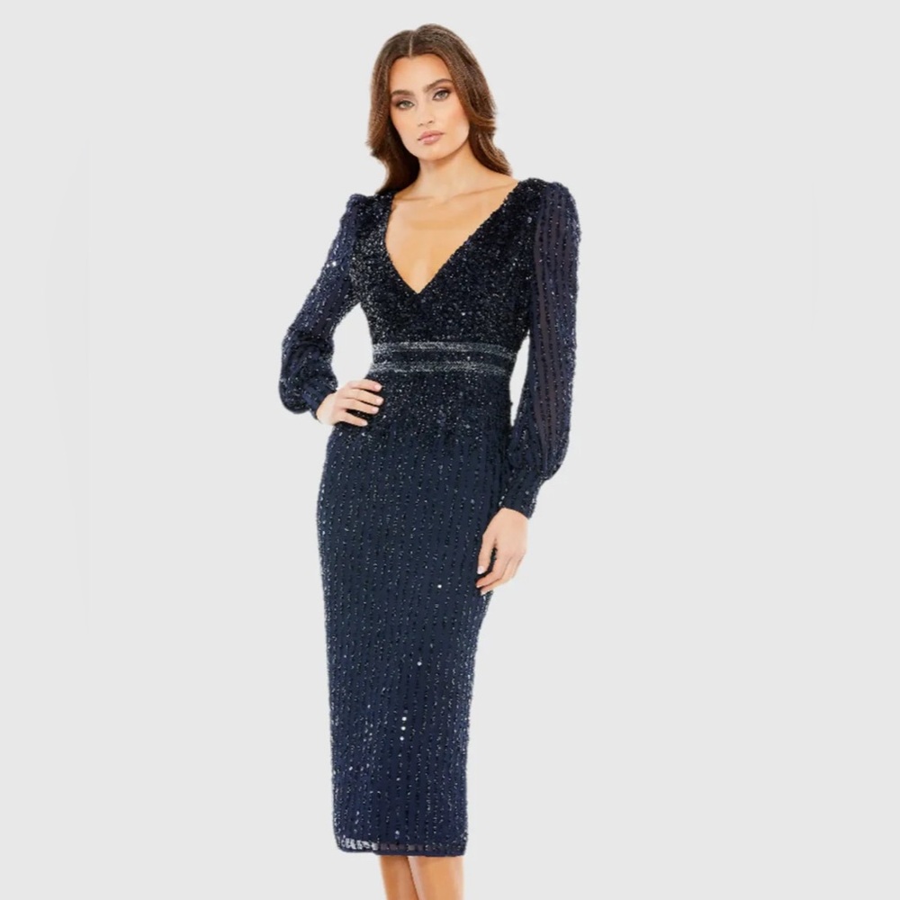 NWT- MAC DUGGAL- Size 6- Navy Sequined V Neck Bishop Sleeve Dress